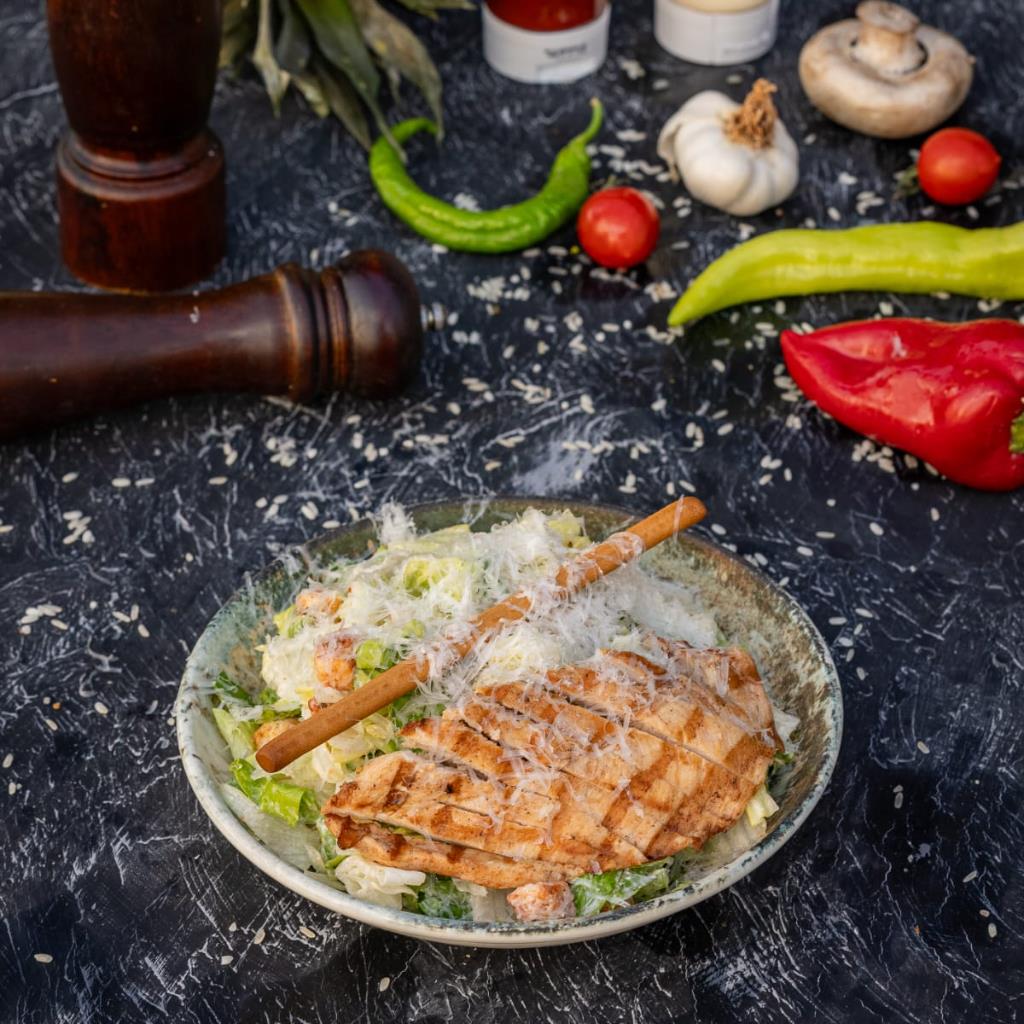 TAVUKLU SEZAR SALATA